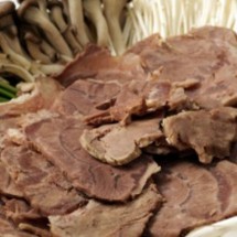 [썬푸드] 아롱사태 수육 300g(과세)(육수1팩무료증정)