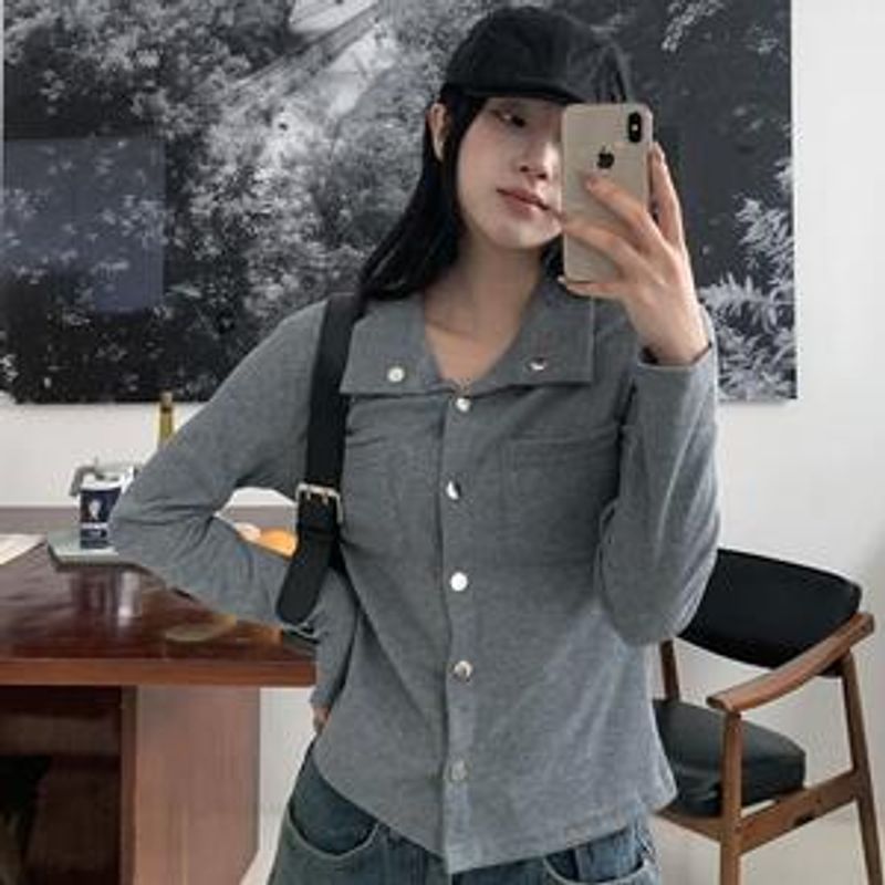 주내리 투포켓 스냅 버튼 골지 카라 티셔츠