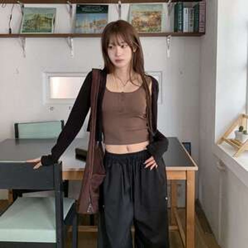 딘아립 크롭 캡내장 슬림 나시