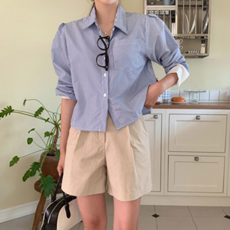 프이트 카라 포켓 소매 배색 크롭 셔츠