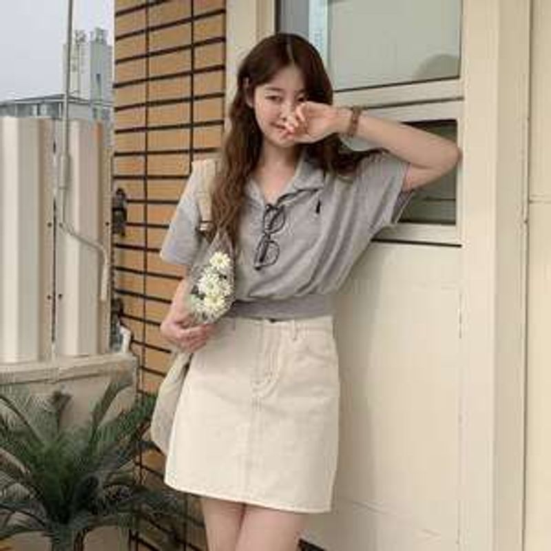 수흘푸 토끼 자수 크롭 반팔 맨투맨