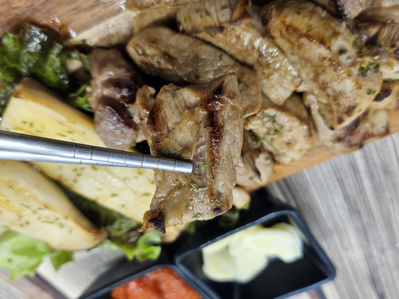 흑돼지 뒷고기 모듬 500g